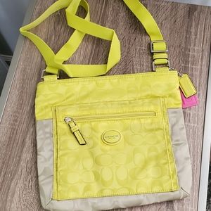 *NEW w/o Tags* Authentic Coach Nylon Crossbody